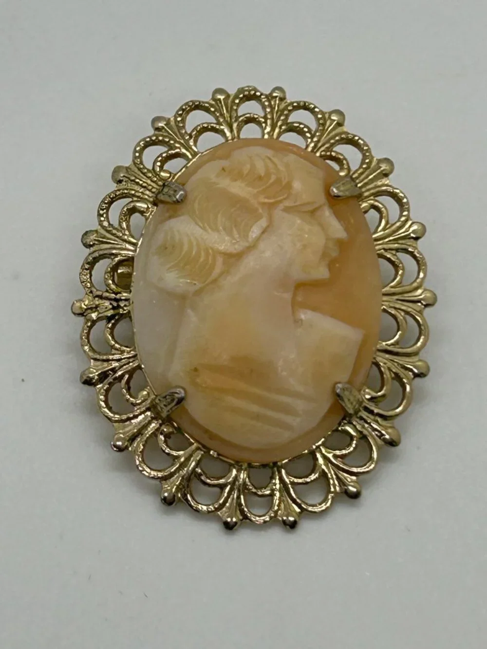 Coro Shell Cameo Brooch Gold-Tone Oval 1.5 Inches 1950s Vintage Jewelry